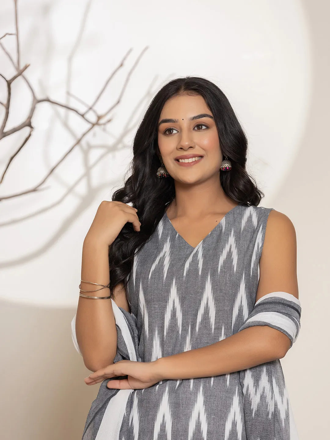 Yufta Cotton Grey Ikat Print Kurta Dupatta Set | Grocsy