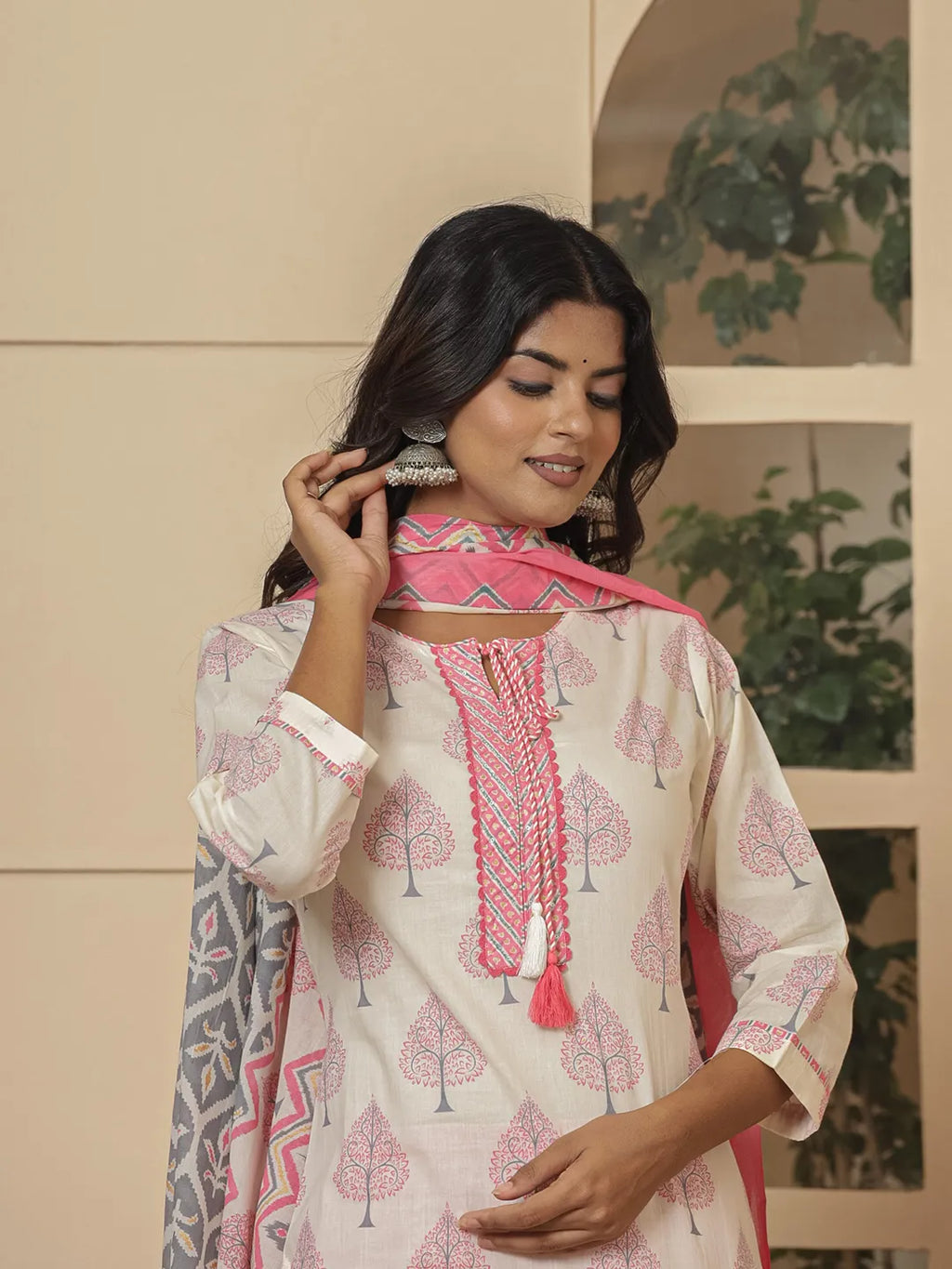 Yufta Cotton Pink And White Kurta Dupatta Set | Grocsy