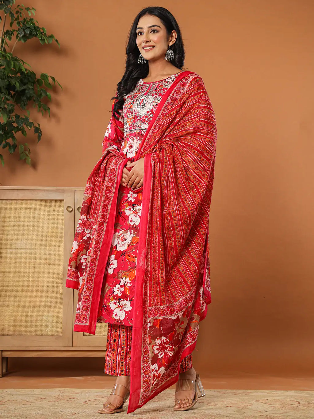 Yufta Cotton Pink Embroidered Kurta Dupatta Set | Grocsy