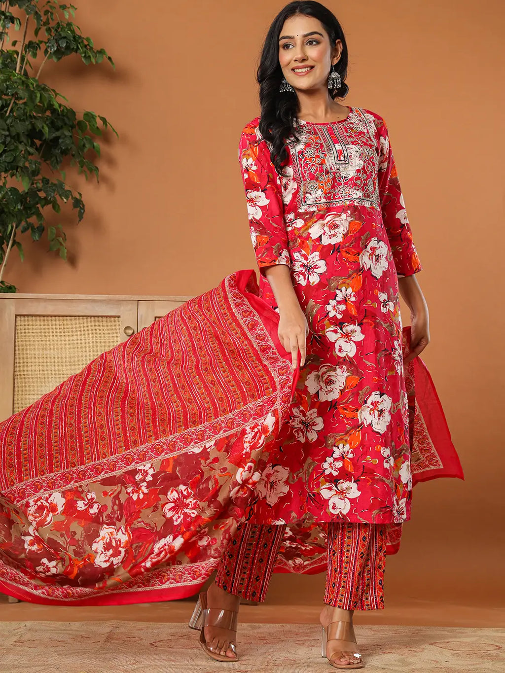 Yufta Cotton Pink Embroidered Kurta Dupatta Set | Grocsy