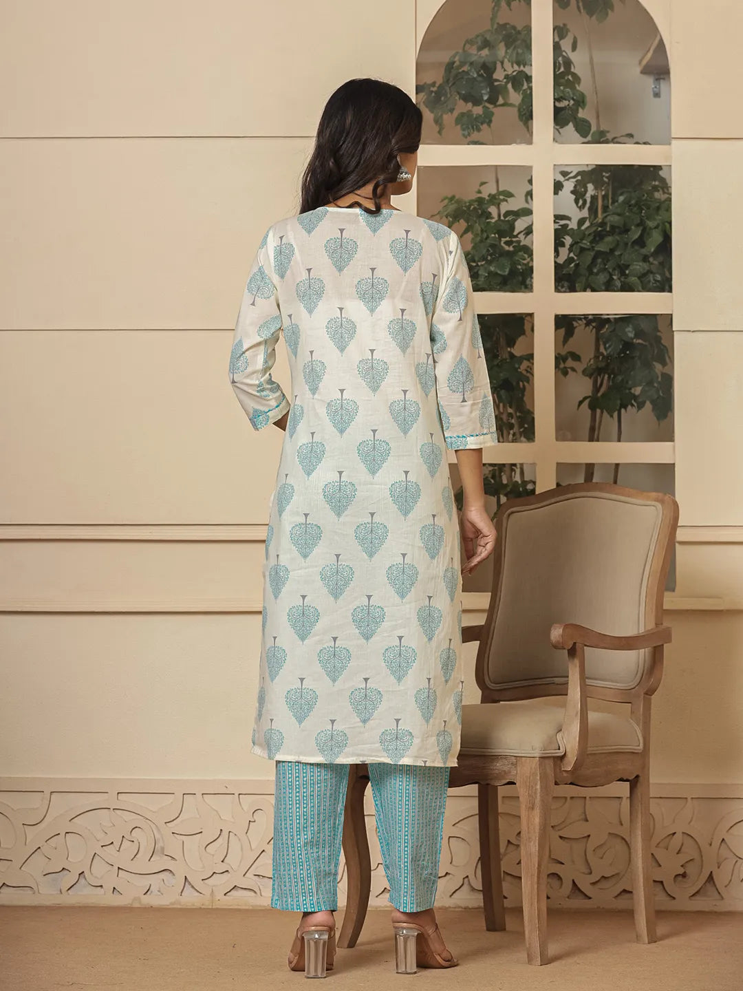 Yufta Cotton Turquoise Blue And White Kurta Dupatta Set | Grocsy
