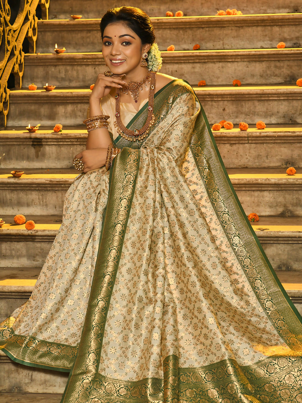 Shree Shyam Fashion Rajvastra Dark Green Banarasi Silk Saree | Grocsy