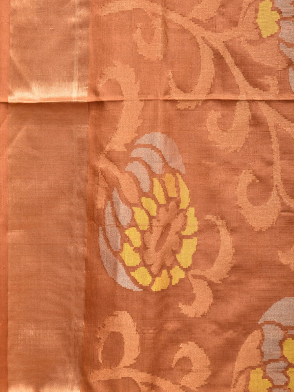 Cream Uppada Silk Handloom Saree with All Over Design - Global Threads | Grocsy