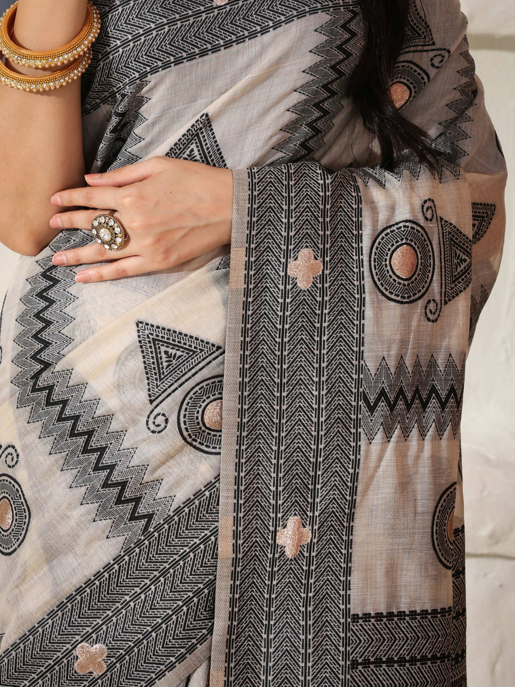 Shree Shyam Fashion Linen Cotton Black & Cream Saree | Grocsy