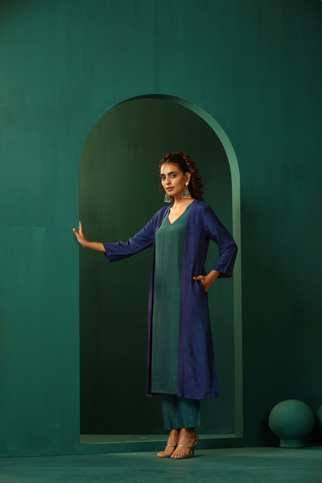trueBrowns Blue Teal Silk Kurta Jacket Set | Grocsy