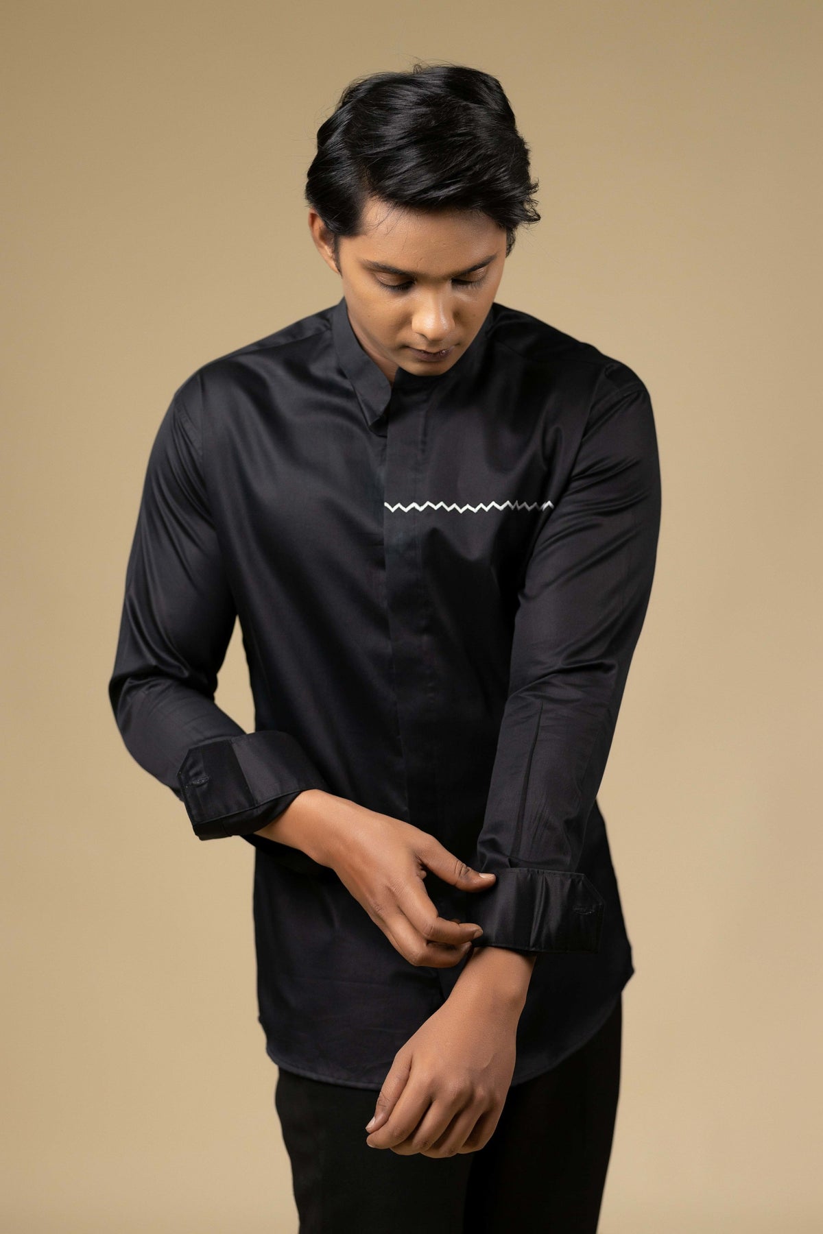 Black Vague Designer Men's Shirt by Hilo Design | Grocsy