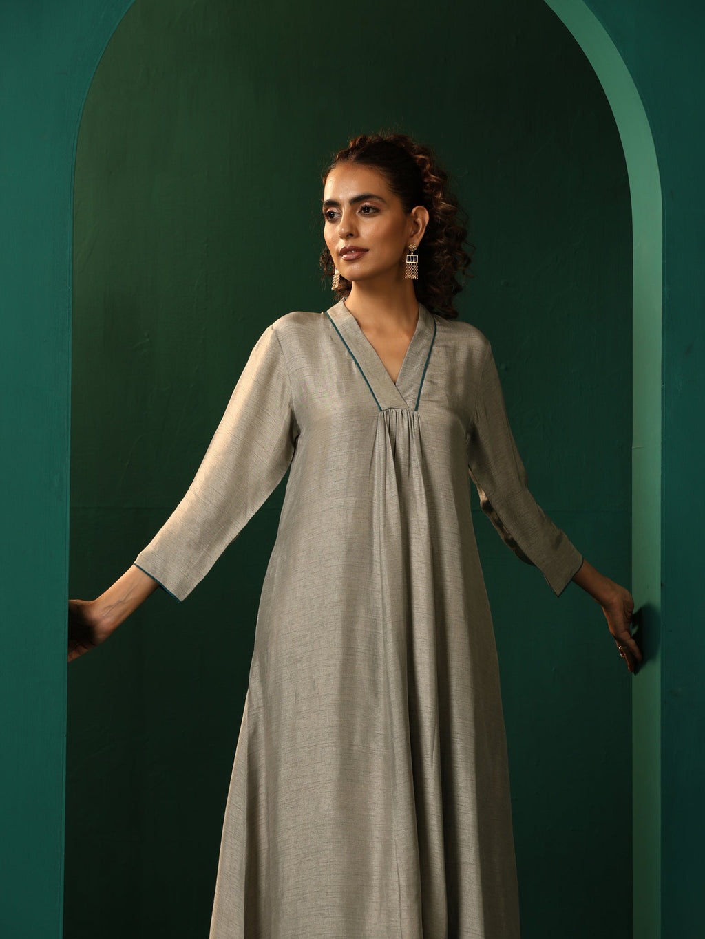 trueBrowns Grey Silk Front Gathered Kurta Pant Set | Grocsy