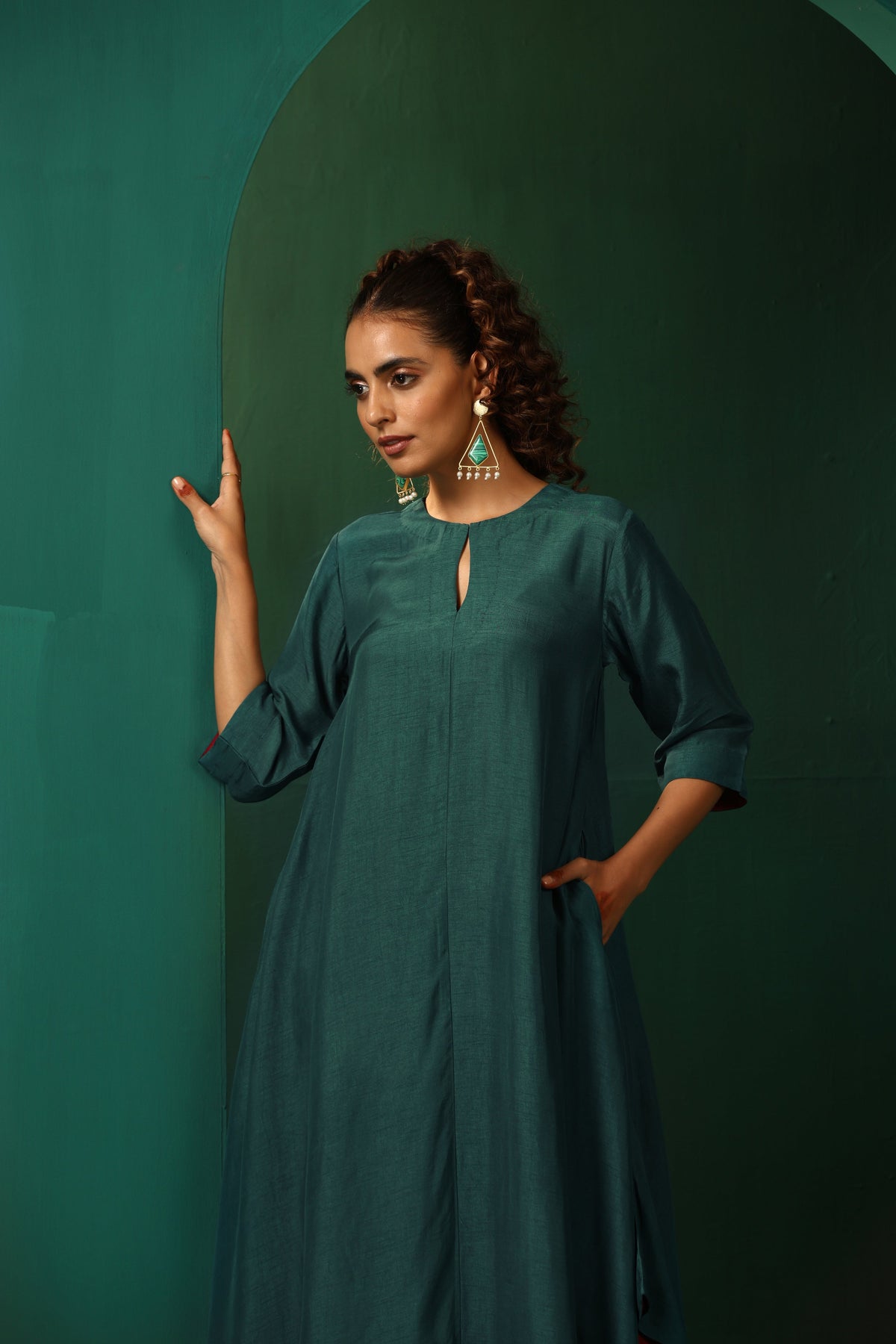 trueBrowns Teal Silk Handkerchief Kurta Pant Set | Grocsy