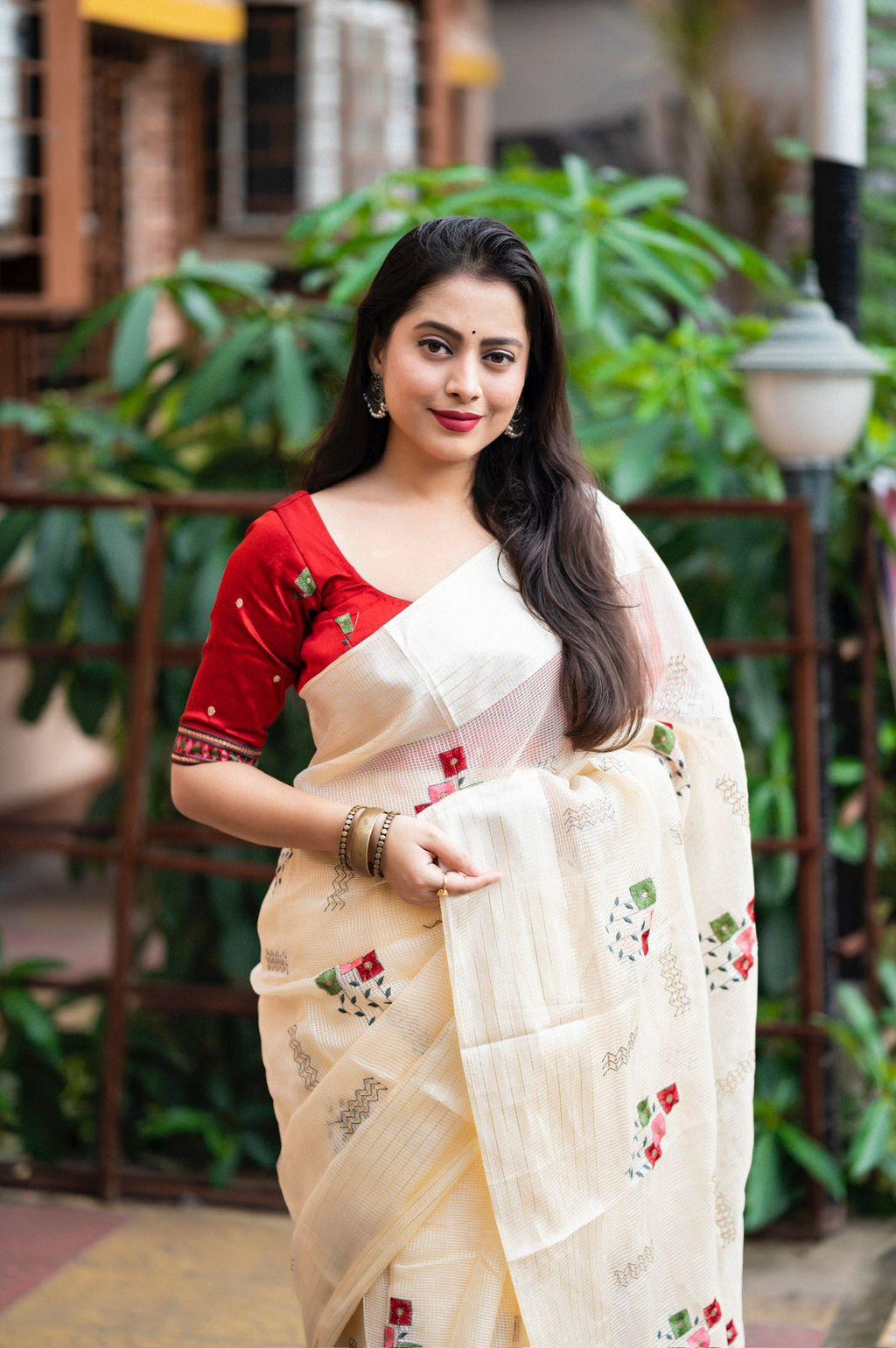 Cream Silk Blend Ethnic Motifs Saree with Unstitched Blouse - A2M | Grocsy