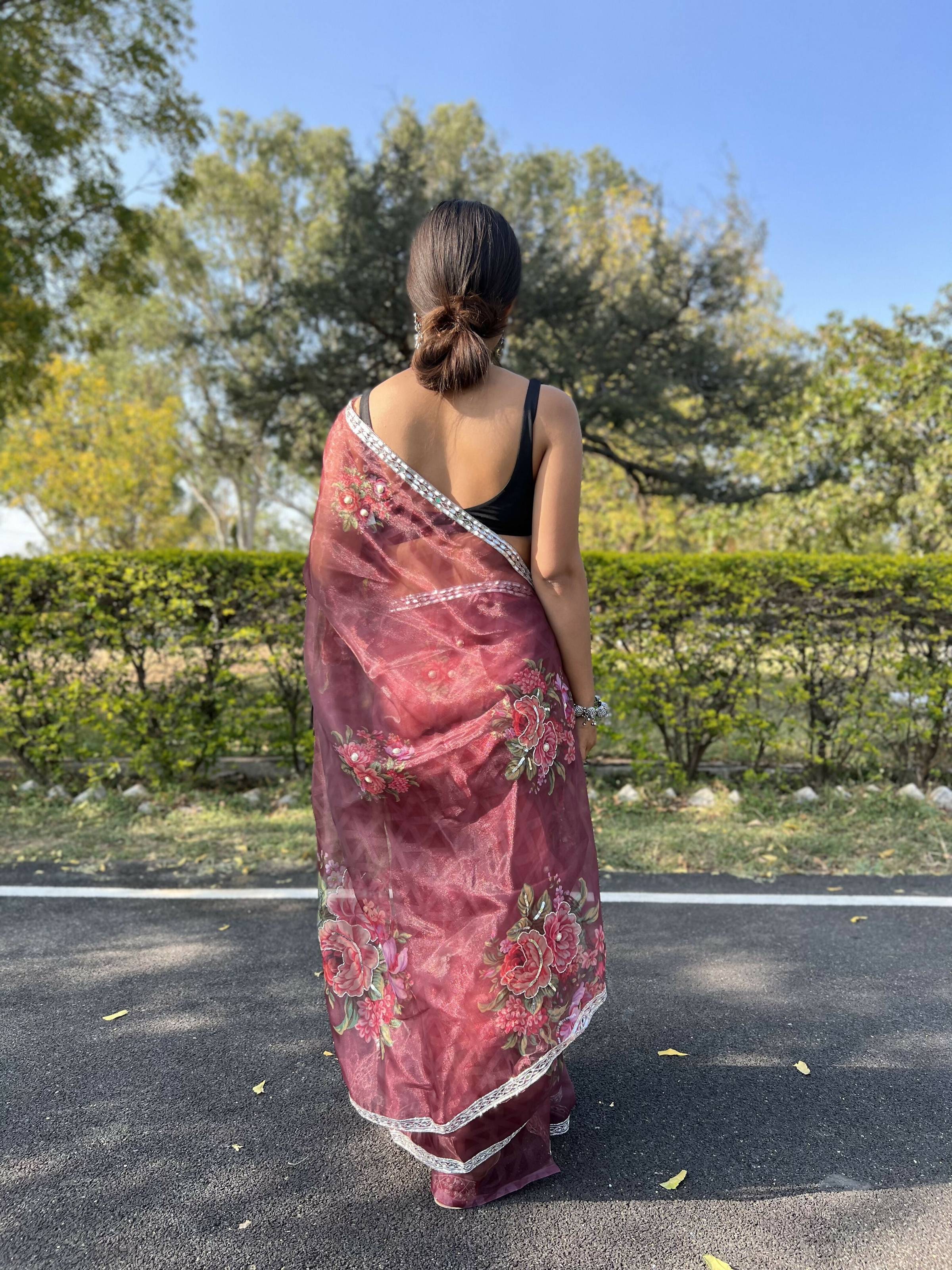 Vamsee Sia Maroon Organza Saree | Grocsy