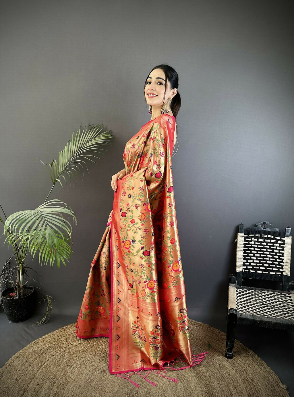 Joban Fashion Peach Floral & Leaf Motifs Soft Silk Paithani Saree | Grocsy
