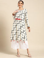 Sangria Women Checked Kurta with Tassel Detailing | Grocsy