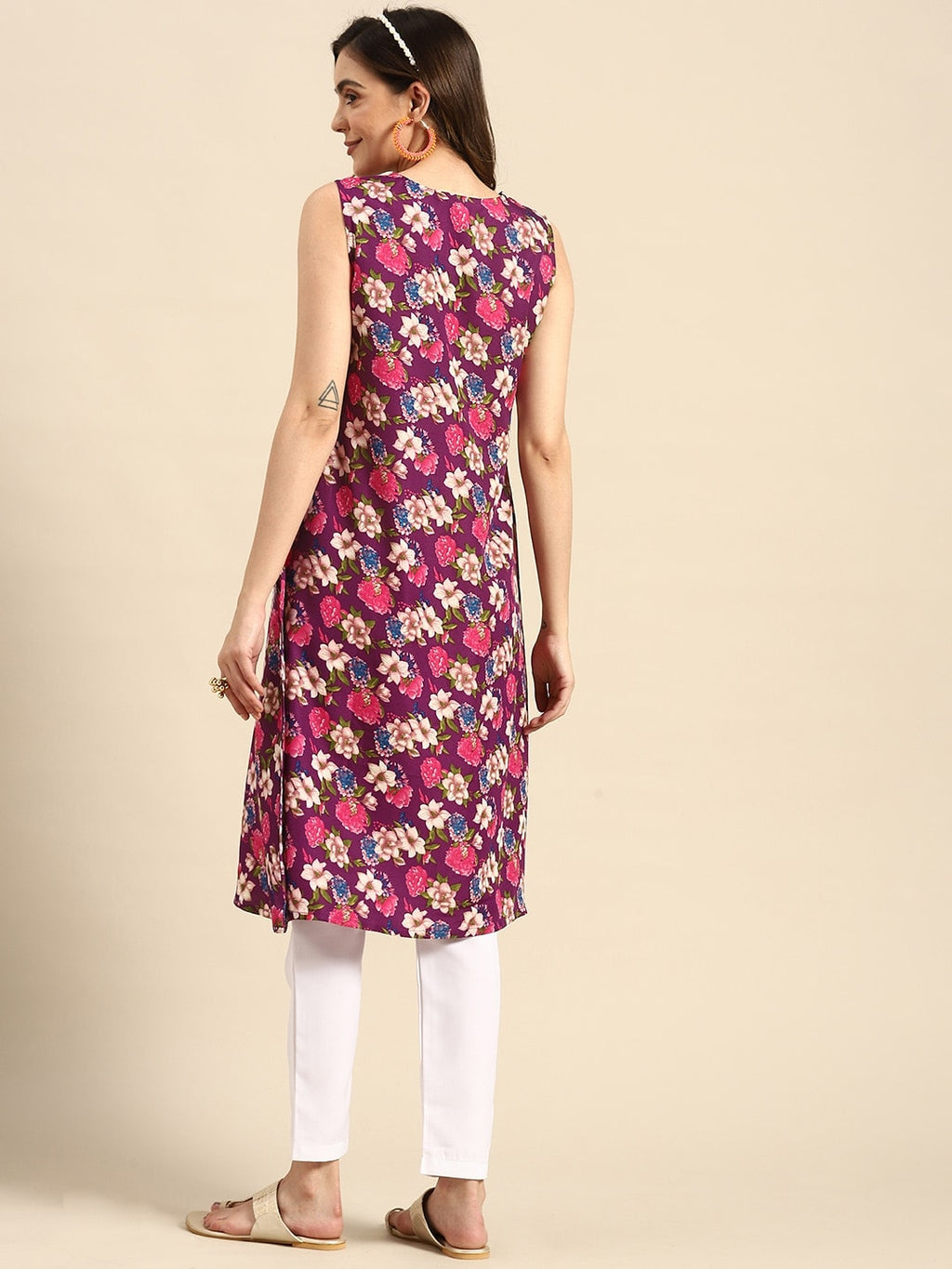 Sangria Women Floral Printed A-Line Sleeveless Kurta | Grocsy