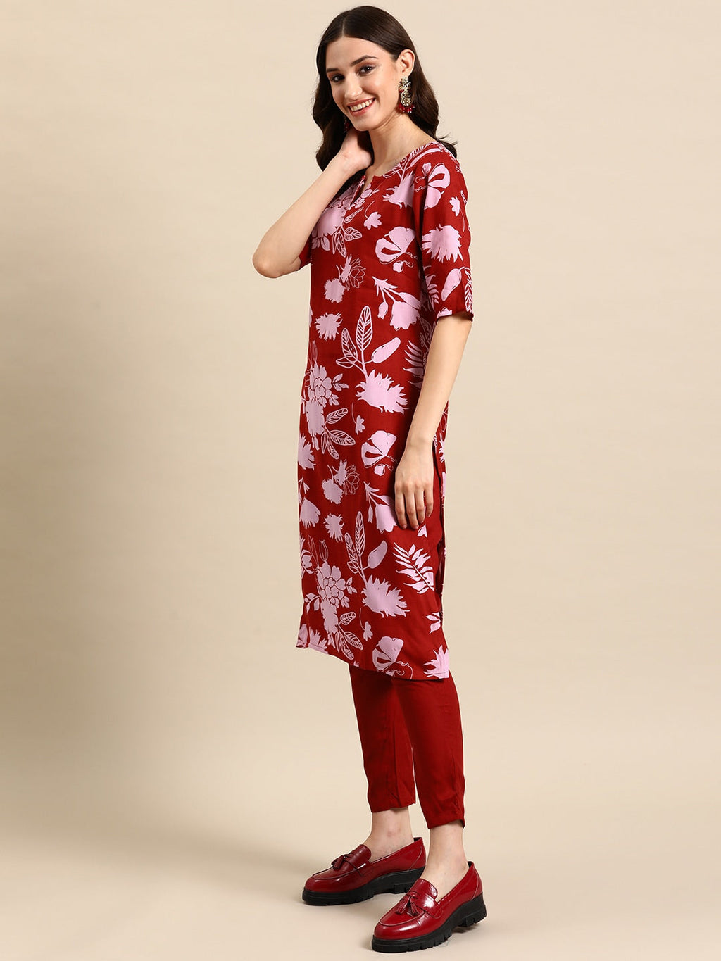 Sangria Floral Printed Regular Kurta with Trousers | Grocsy