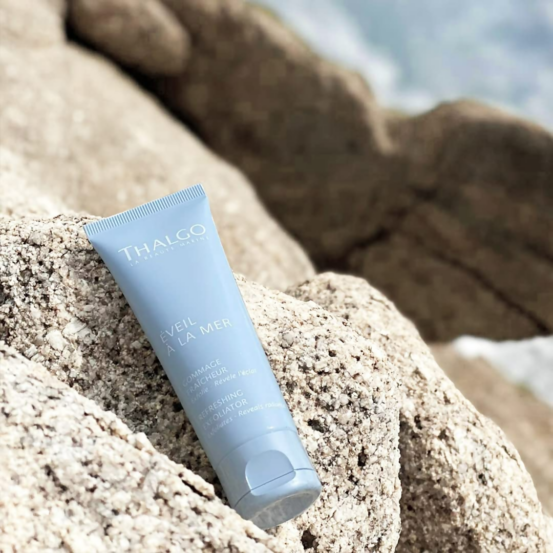 Thalgo Refreshing Exfoliator – Energizing Face Scrub with Diatomaceous Earth & Almond Shell for Oily Skin | Grocsy