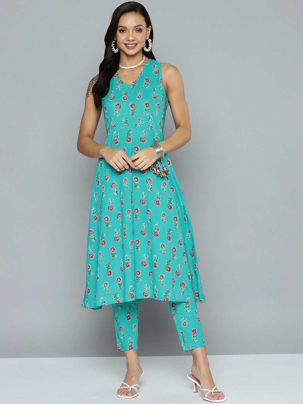 HERE&NOW Floral Printed Pure Cotton Kurta with Trousers | Grocsy