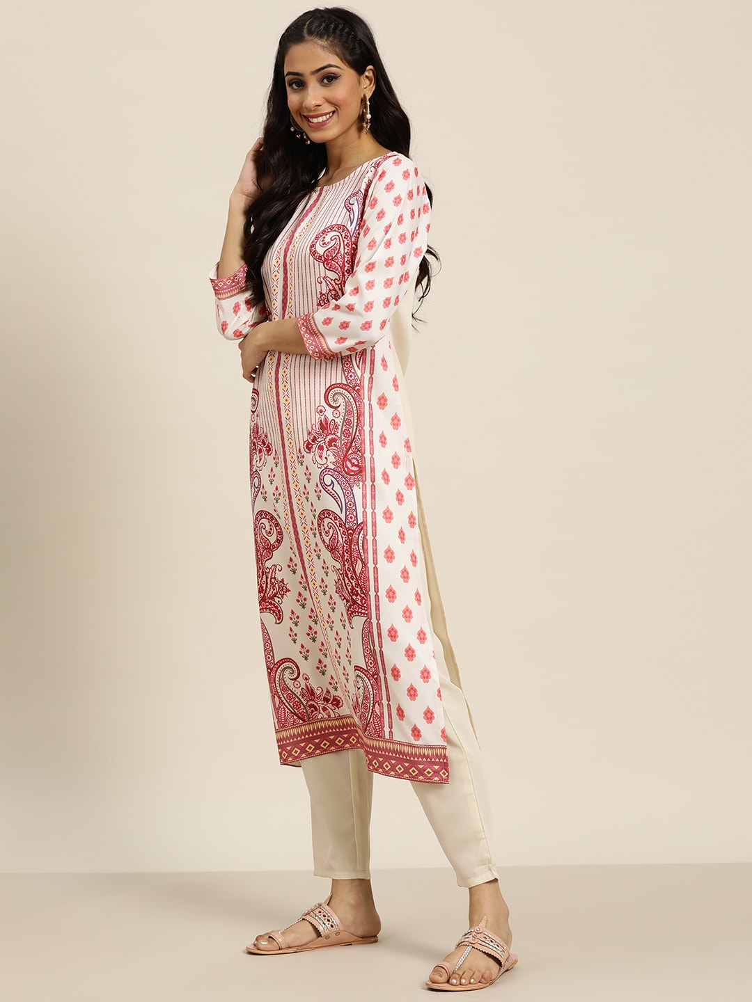 Sangria Women White & Maroon Paisley Printed Kurta with Trousers | Grocsy