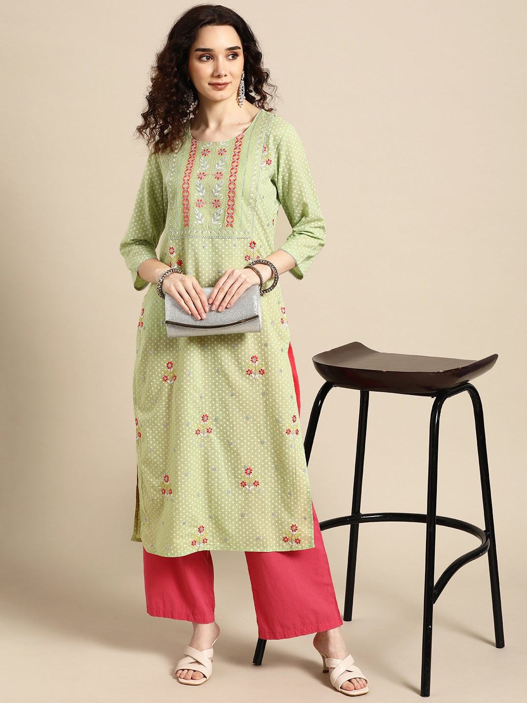 Sangria Women Green Floral Printed Thread Work Floral Kurta | Grocsy
