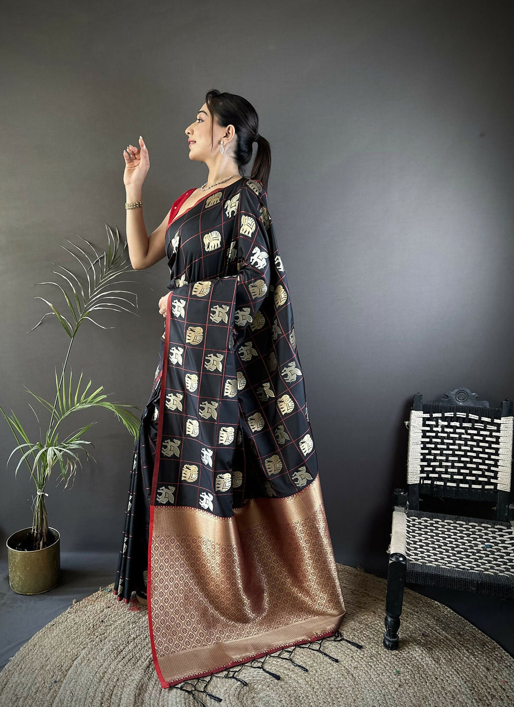 Joban Fashion Black Elephant Motif Soft Silk Banarasi silk Saree | Grocsy