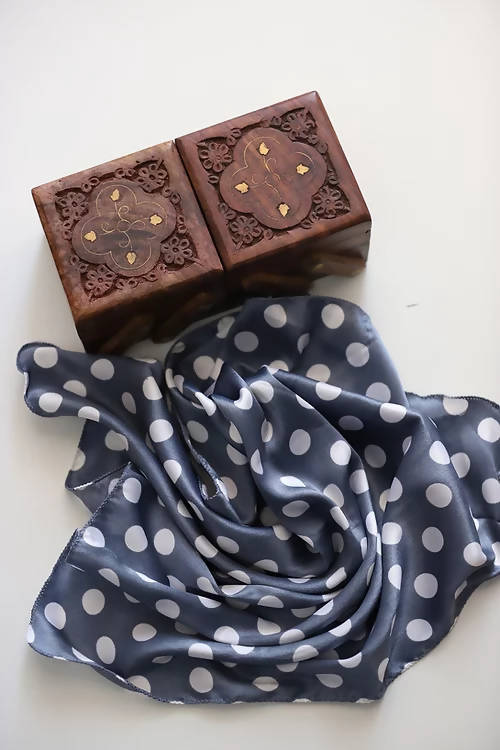 Diva Globe Polka Dot Satin Bhandana | Grocsy