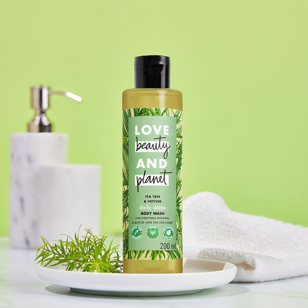Love Beauty And Planet Tea Tree Peppermint & Vetiver Clarifying Shampoo | Grocsy