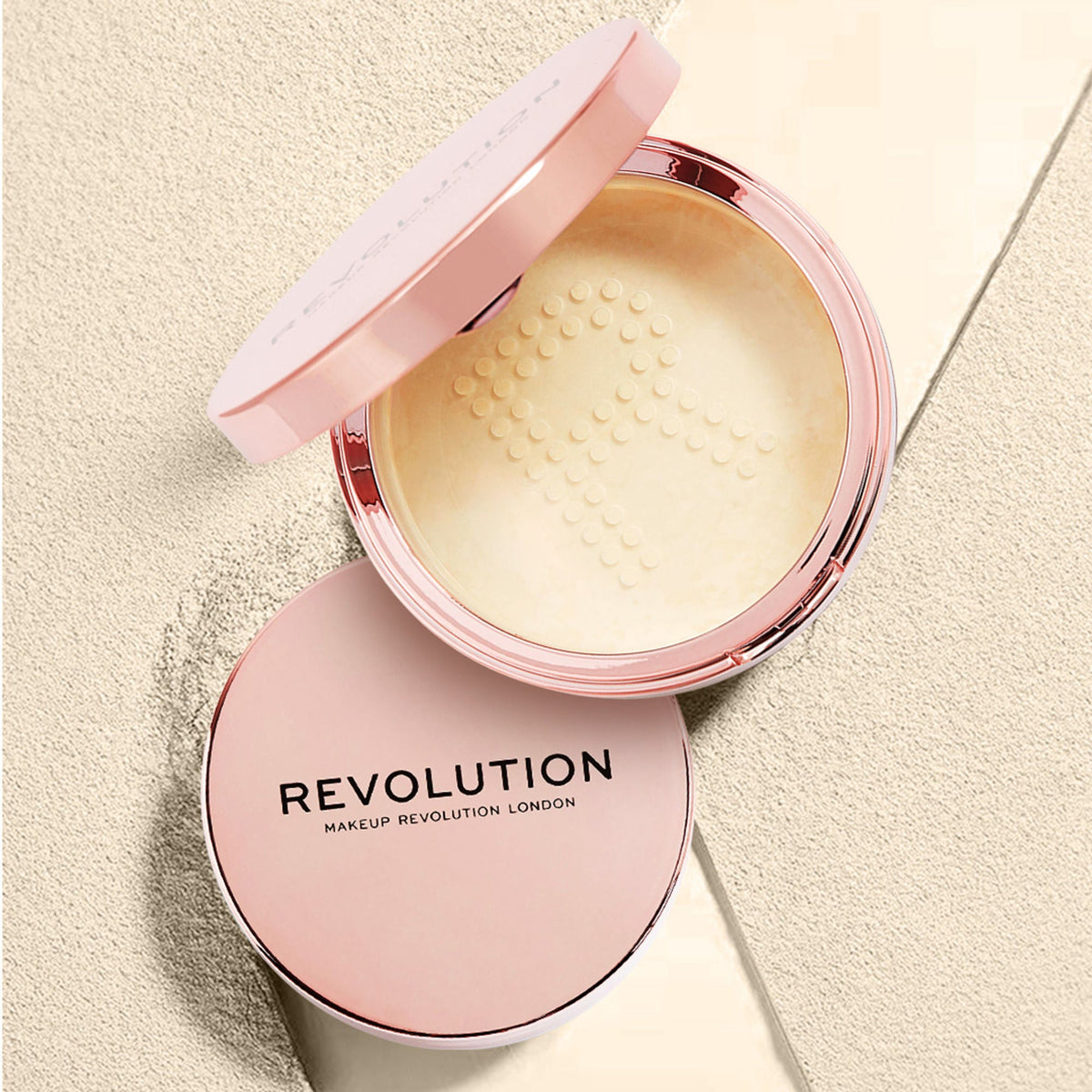 Makeup Revolution Conceal & Fix Setting Powder - Light Yellow | Grocsy
