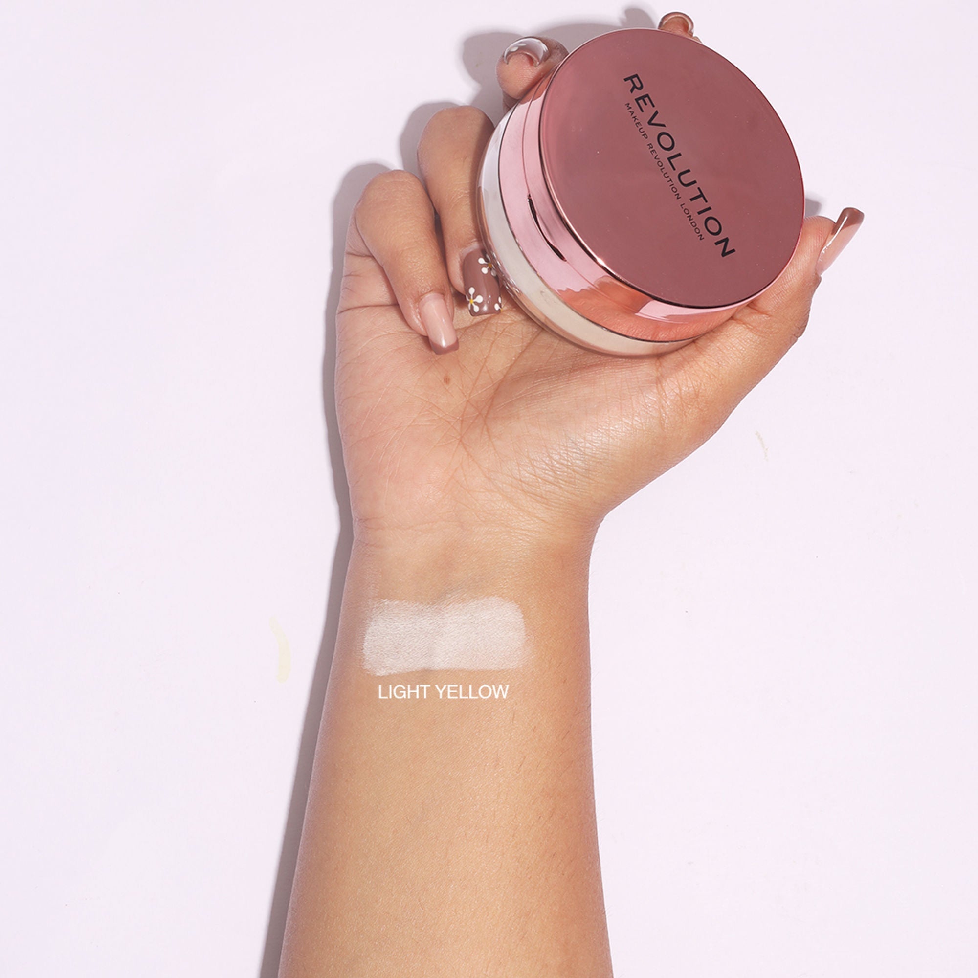 Makeup Revolution Conceal & Fix Setting Powder - Light Yellow | Grocsy
