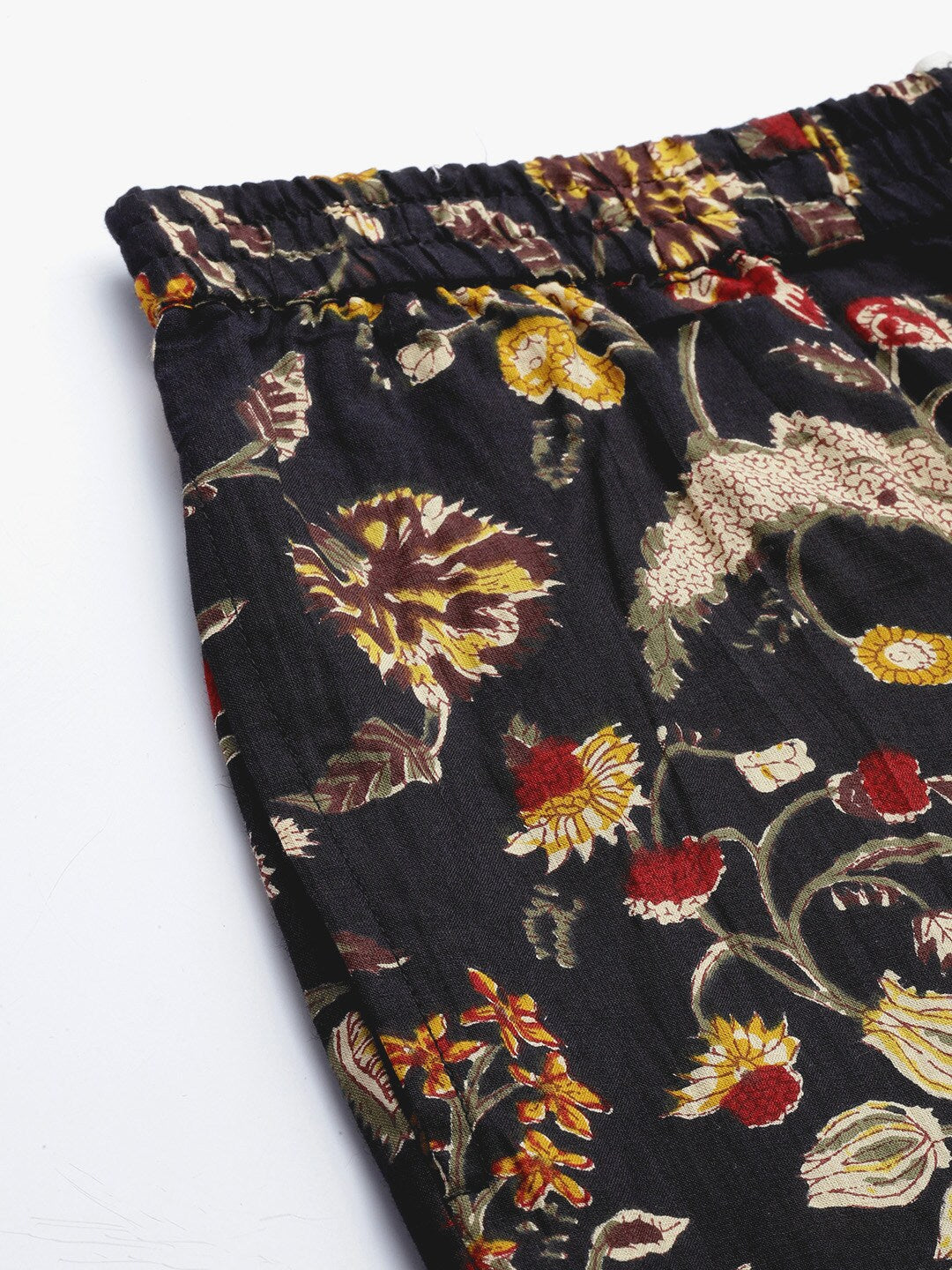 InWeave Women's Black Kalamkari Coord Set With Belt | Grocsy
