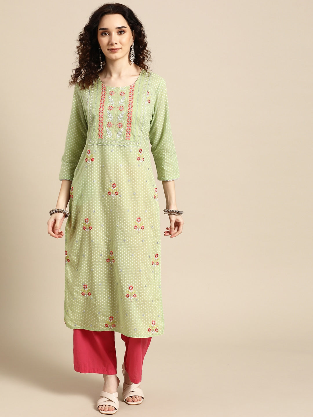 Sangria Women Green Floral Printed Thread Work Floral Kurta | Grocsy