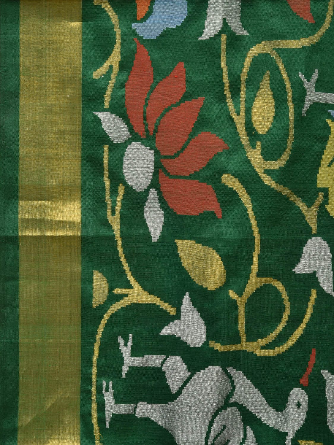Dark Green Uppada Silk Handloom Saree with All Over Lotus and Birds Design - Global Threads | Grocsy