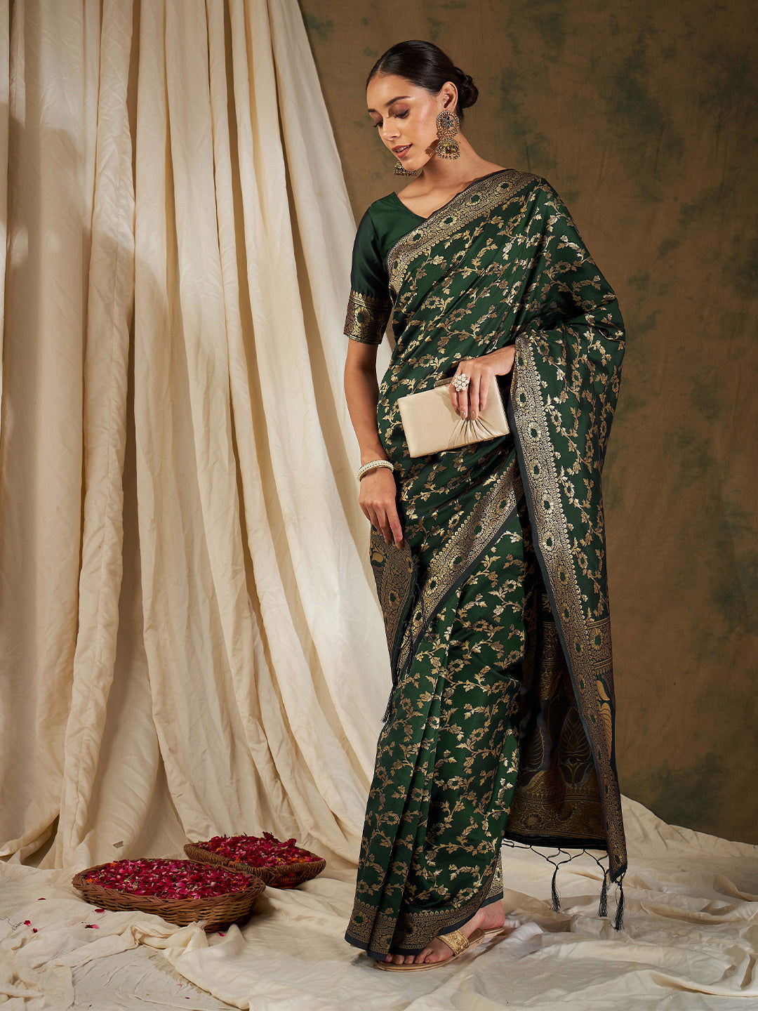 Sangria Woven Design Zari Kanjeevaram Saree | Grocsy