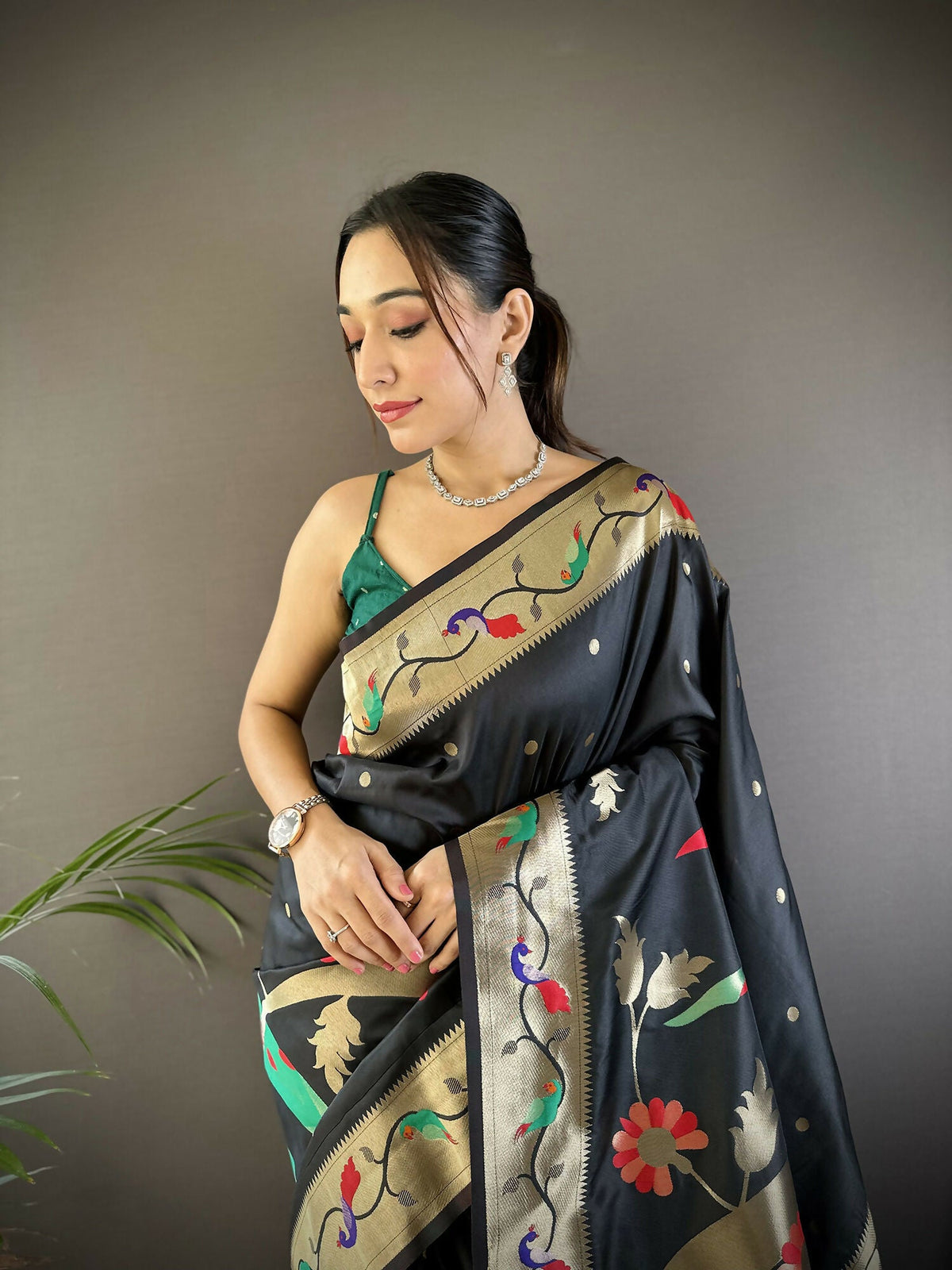 Joban Fashion Black Zari Woven Floral Motifs Soft Silk Paithani Silk Saree | Grocsy