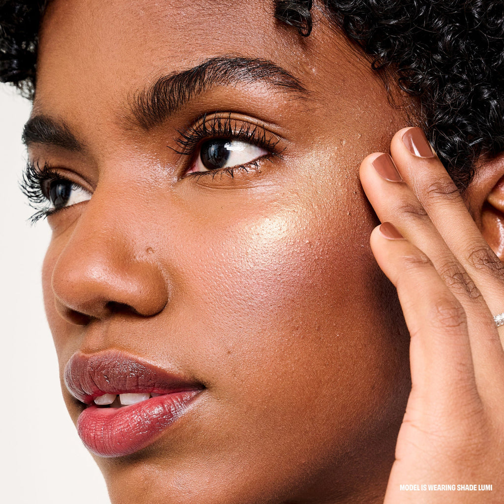 Benefit Cosmetics Glow-La-La Velvet Gleam Highlighter - Lumi | Grocsy