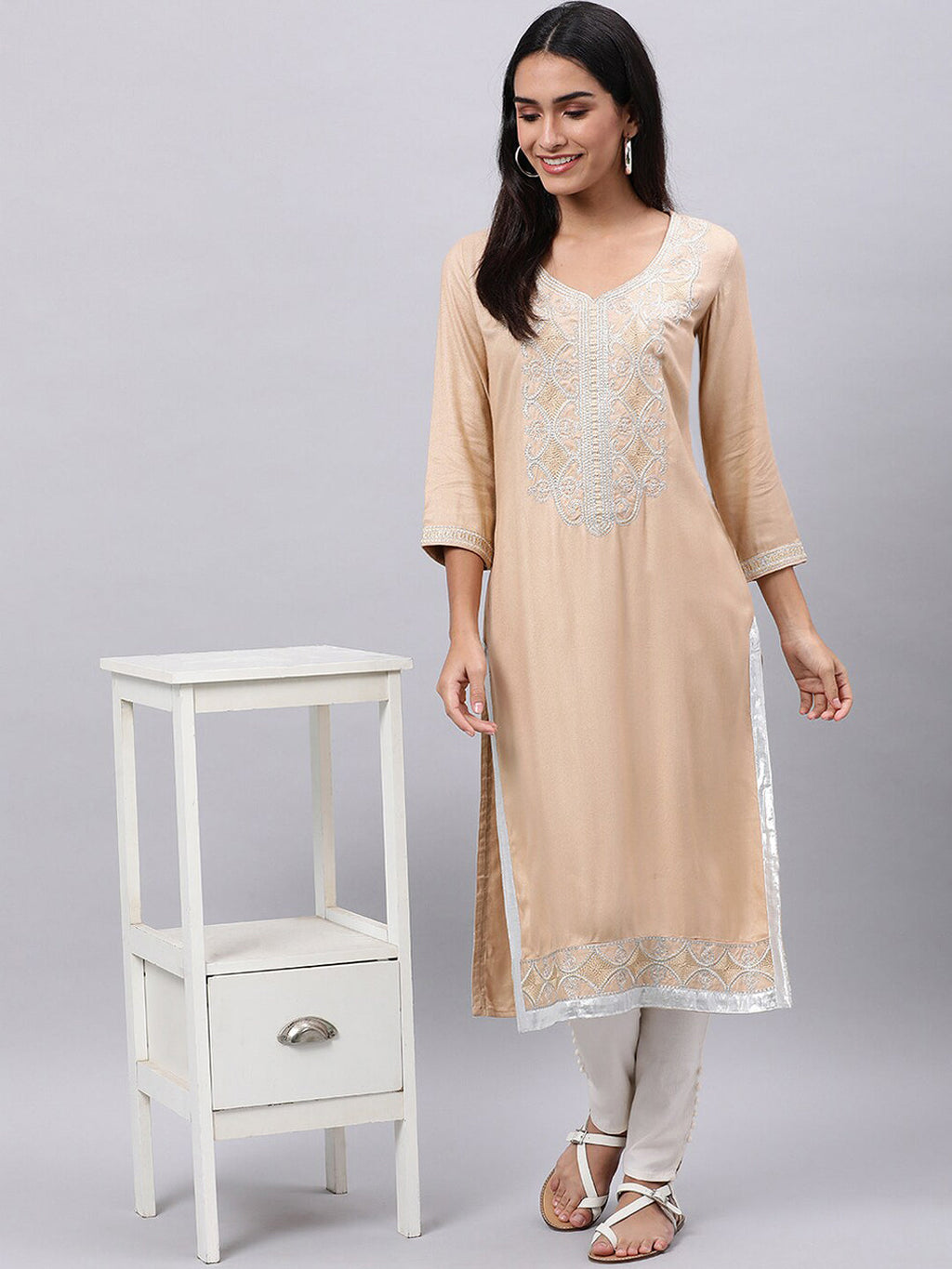 Souchii Women Ethnic Motifs Yoke Design Thread Work Kurta | Grocsy