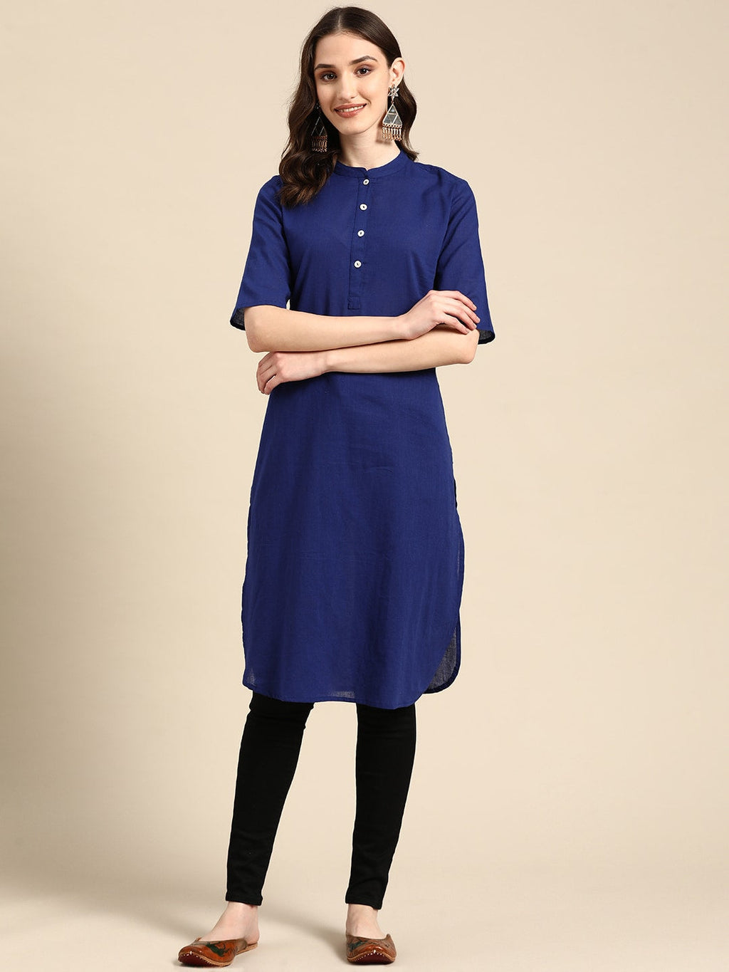 Sangria Women Solid Mandarin Collar Pure Cotton Indigo Kurta | Grocsy