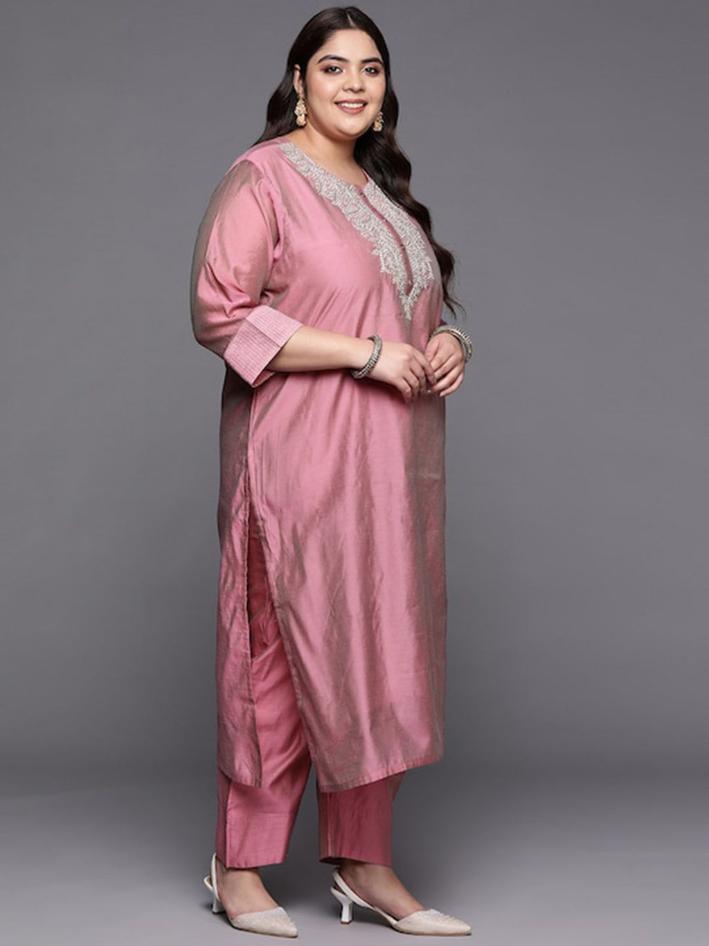 Sztori Plus Size Floral Embroidered Regular Chanderi Silk Kurta & Trousers With Dupatta | Grocsy