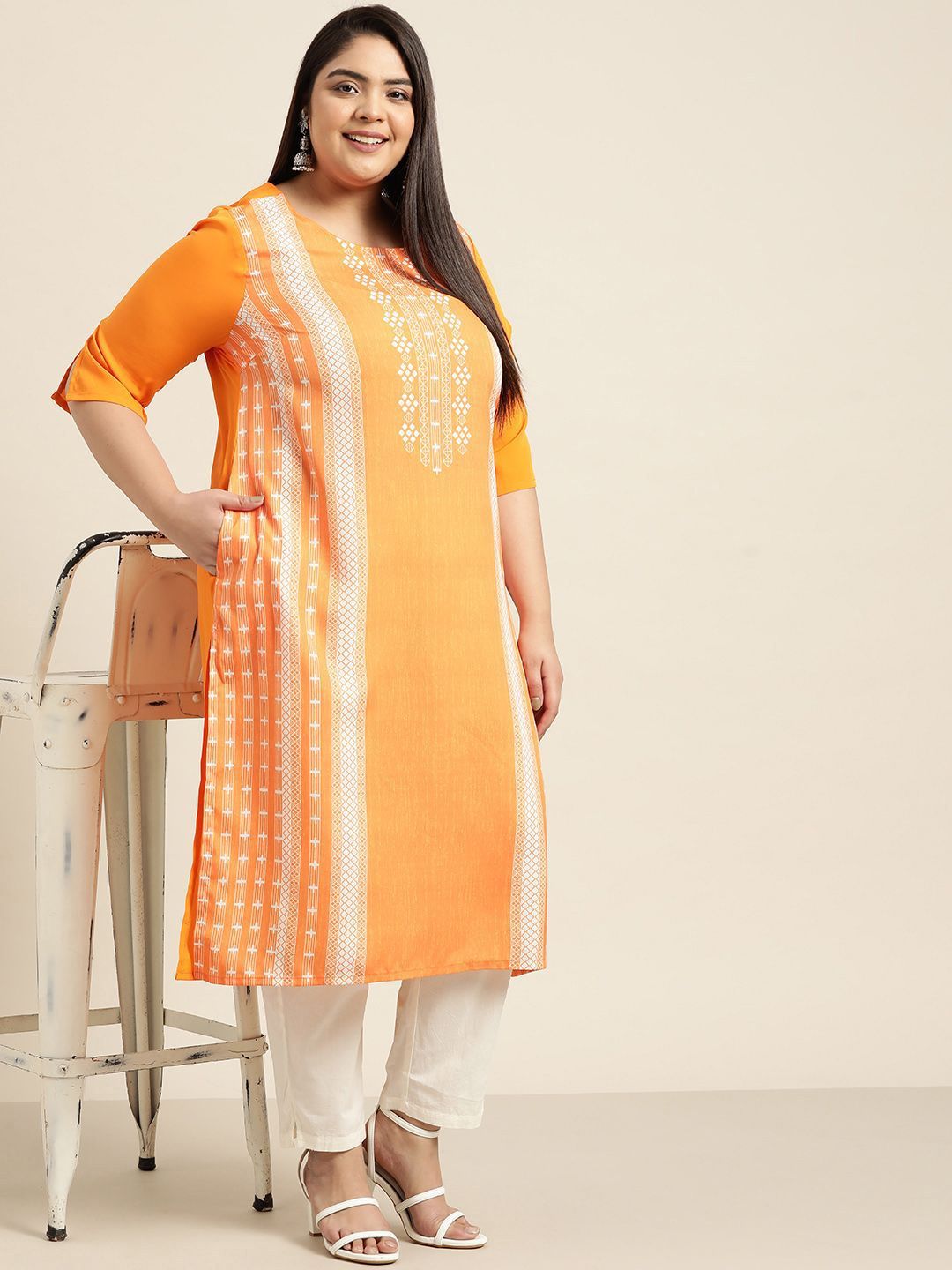 Sztori Plus Size Geometric Printed Round Neck Straight Kurta | Grocsy