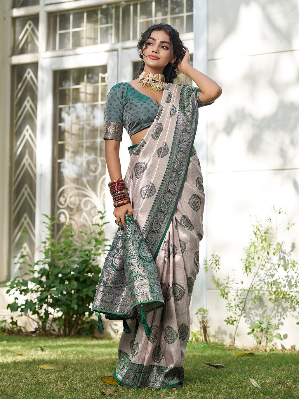 Anaita D Green Silk Blend Woven Saree With Blouse | Grocsy