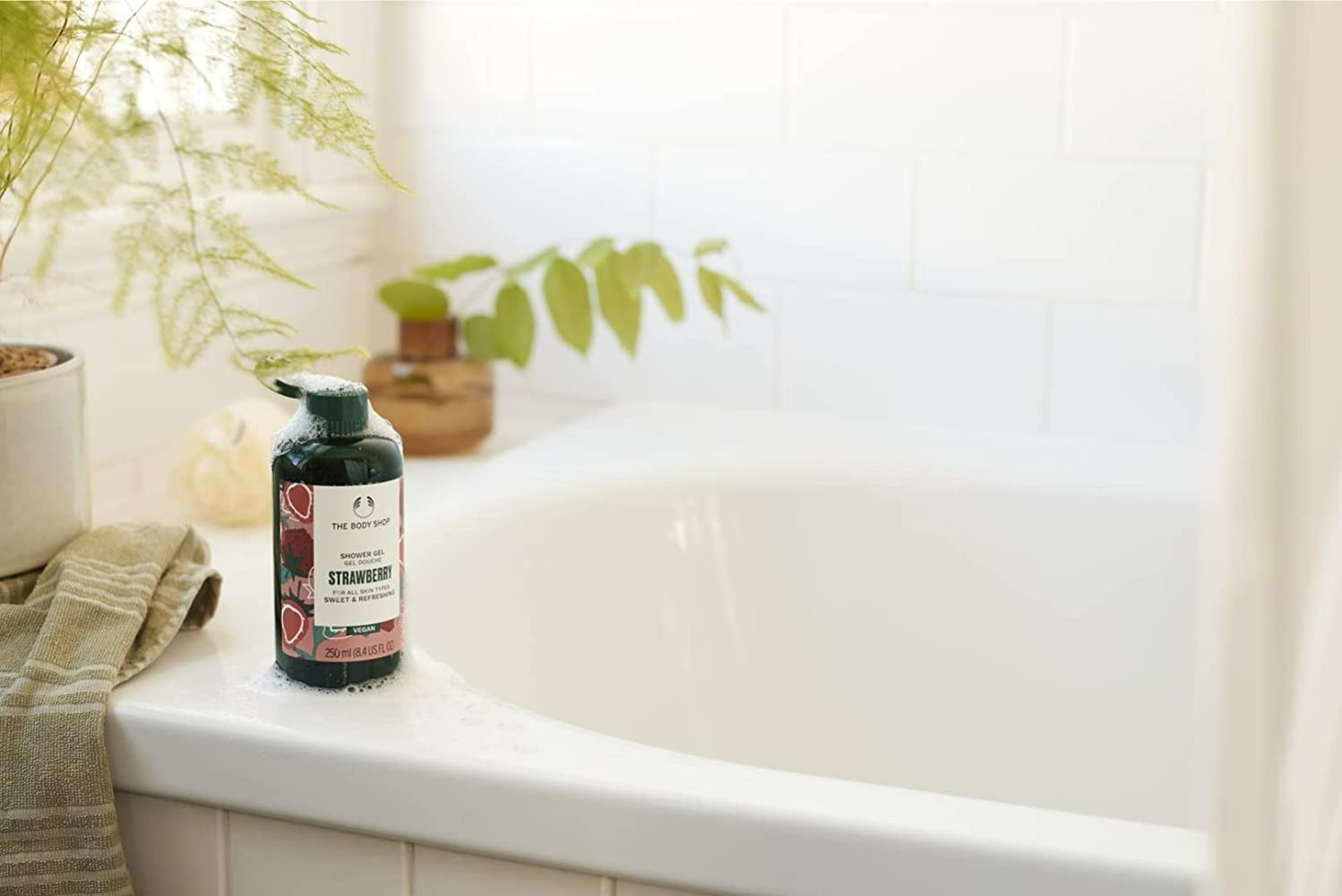The Body Shop Strawberry Shower Gel | Grocsy