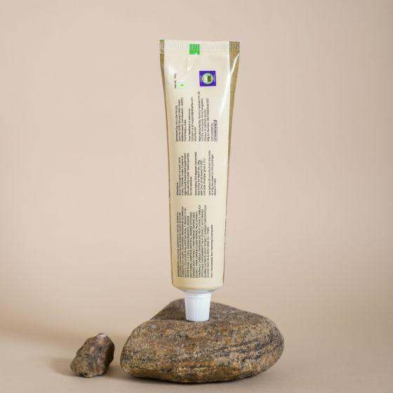 Isha Life Herbal Toothpaste | Grocsy