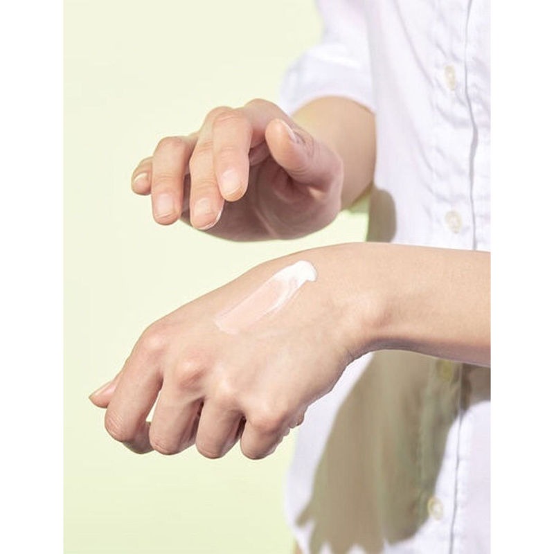 Shiseido Waso Color-Smart Day Time Moisturizer Oil-Free SPF 30 | Grocsy