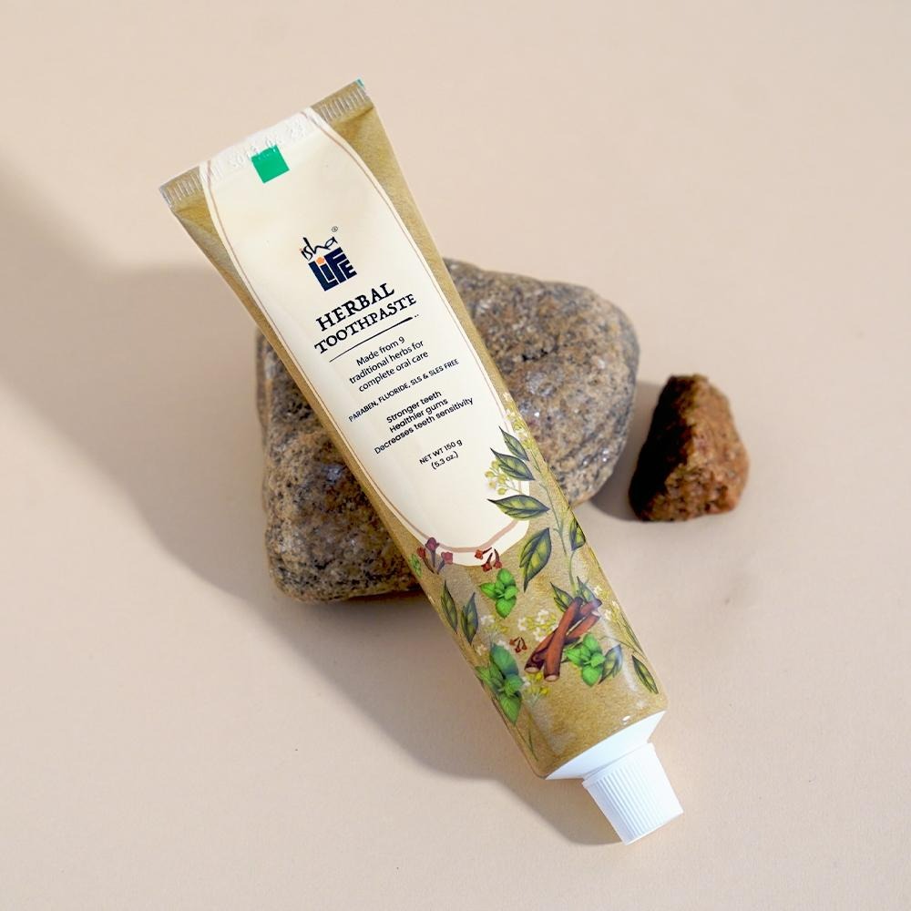 Isha Life Herbal Toothpaste | Grocsy