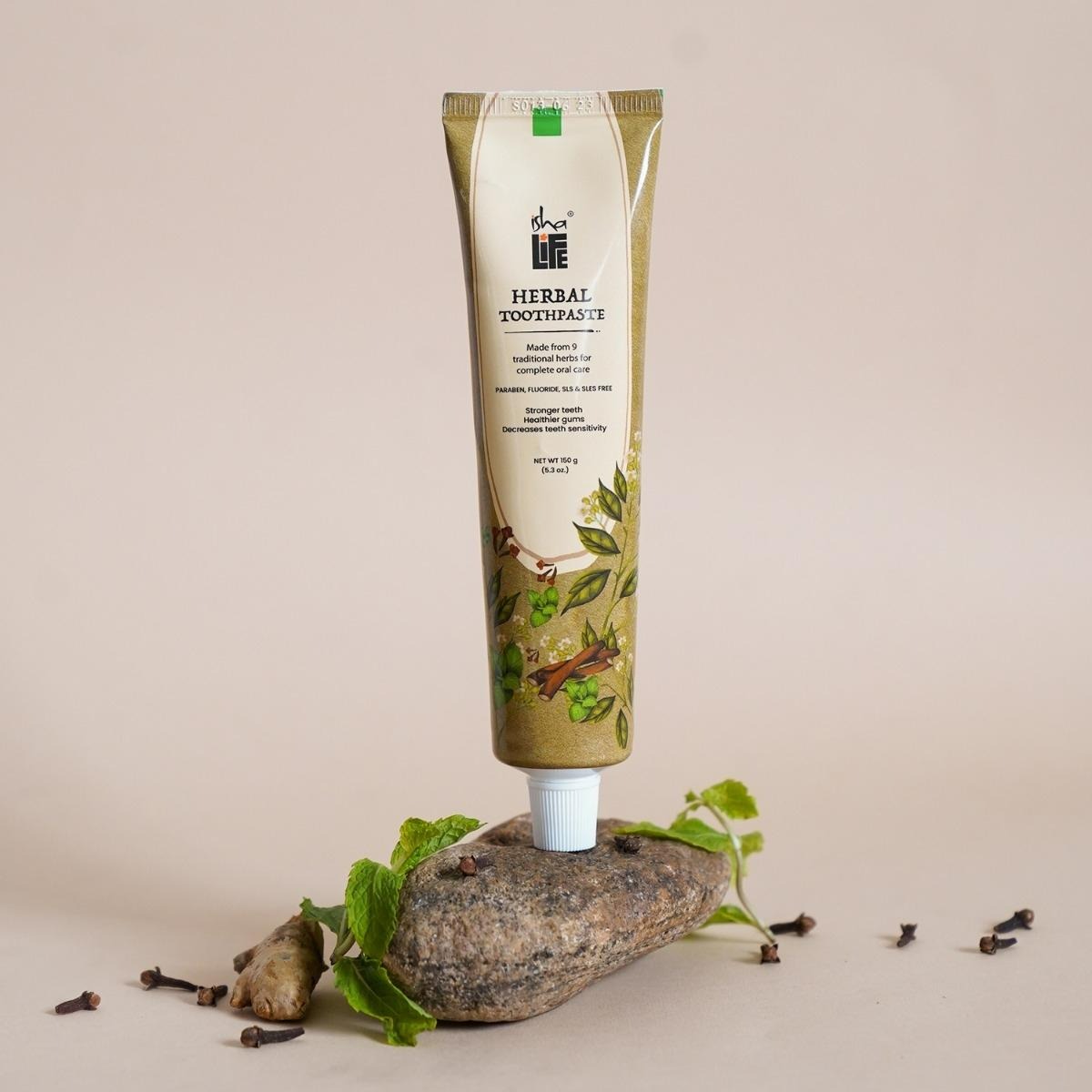 Isha Life Herbal Toothpaste | Grocsy
