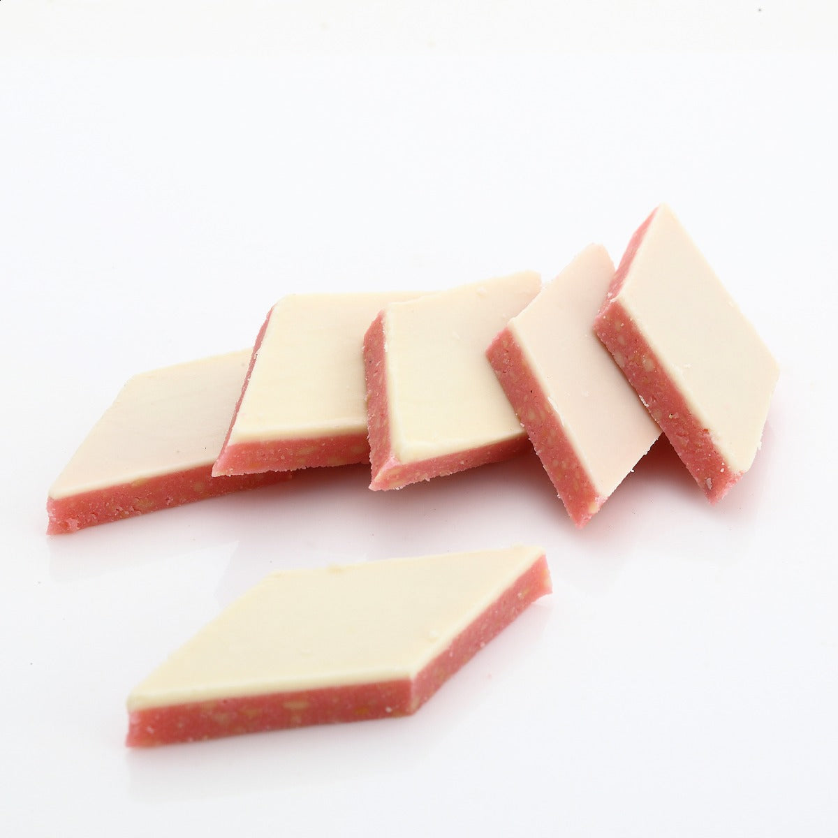 Dadu's Strawberry Kaju Katli | Grocsy
