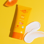 Aqualogica Glow + Dewy Sunscreen With Papaya & Vitamin C SPF 50+ PA++ | Grocsy
