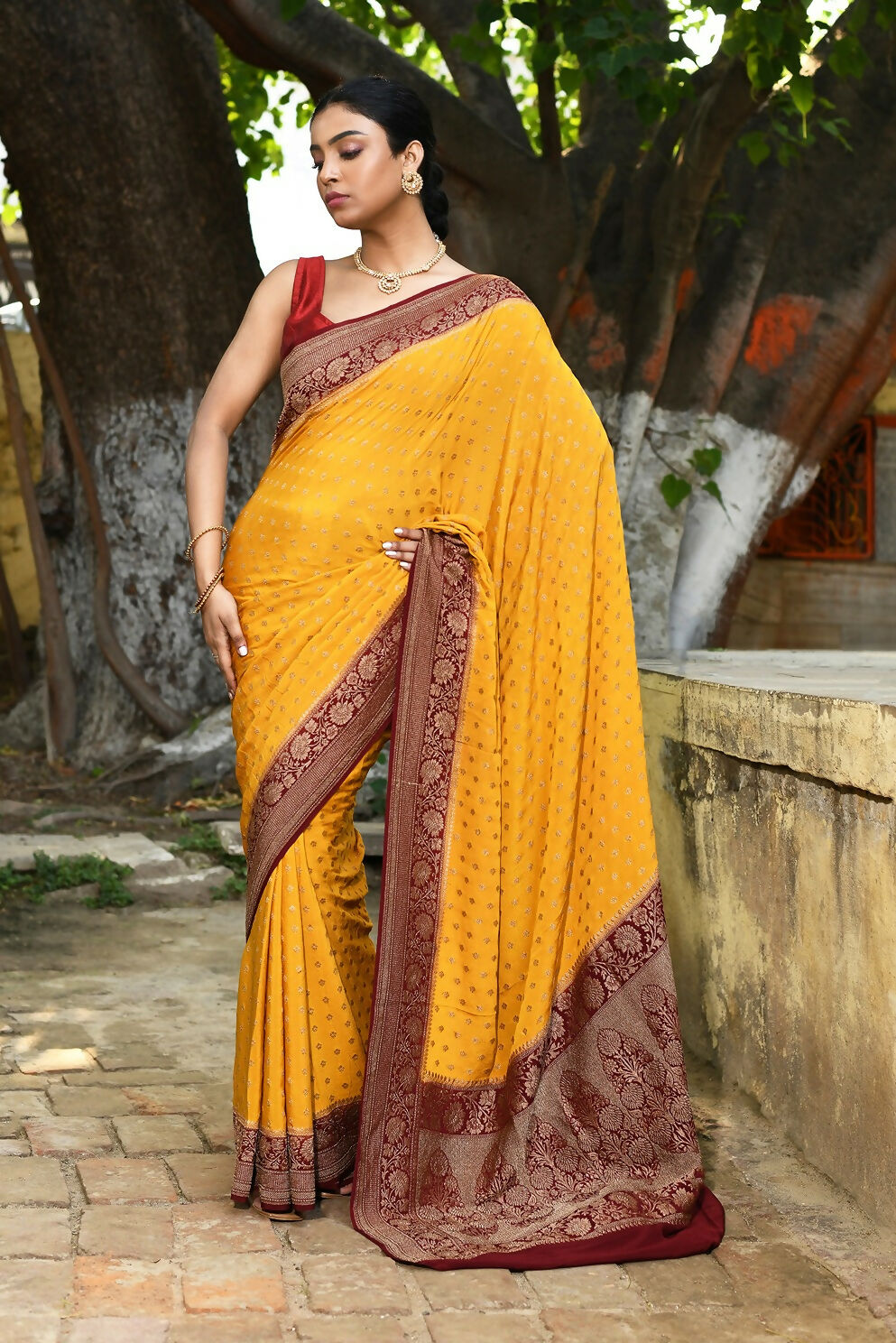 Joban Fashion Yellow Crepe Chiffon Pure Handloom Banarasi Silk Saree | Grocsy