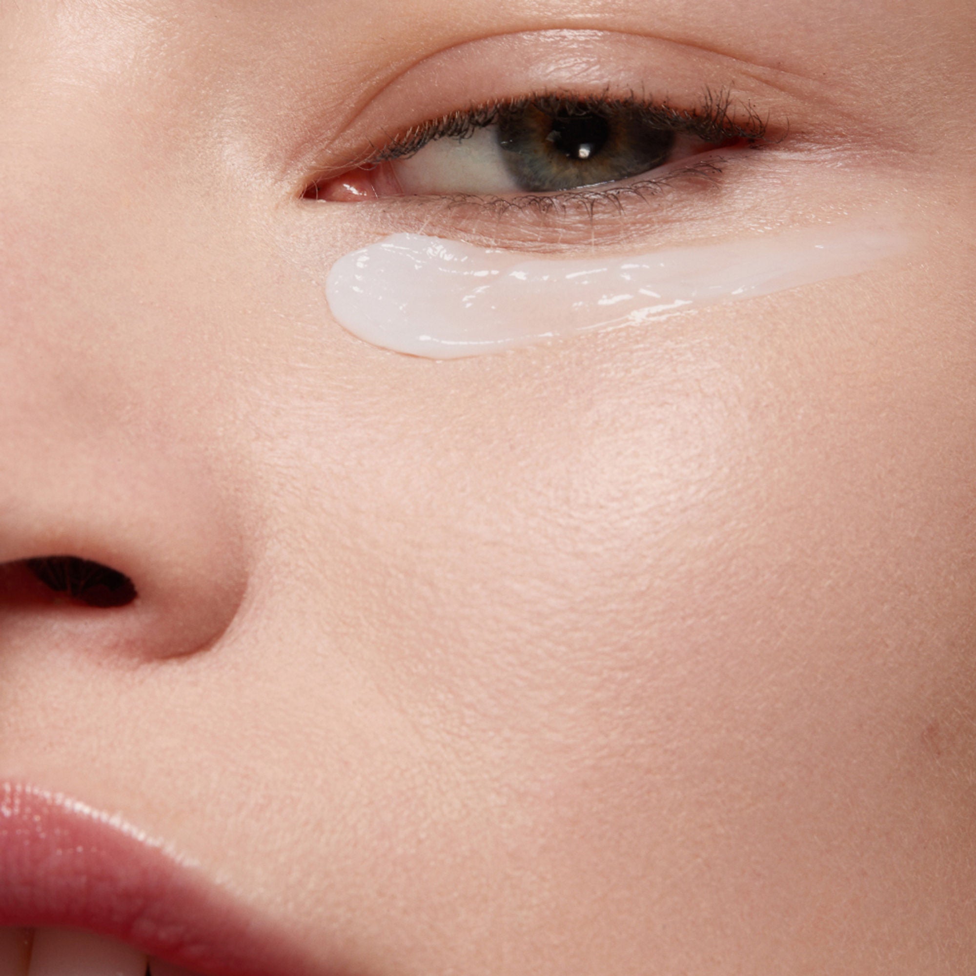 NARS Light Reflecting Eye & Lash Gel | Grocsy