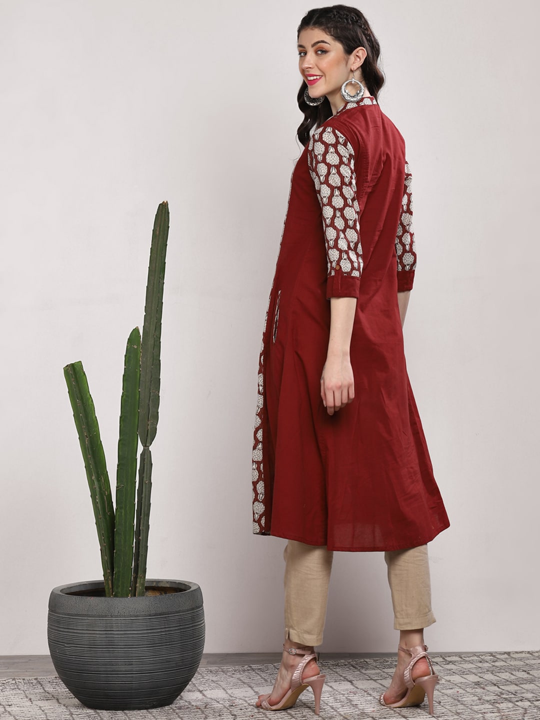 Sangria Women Maroon & Beige Printed Straight Kurta | Grocsy