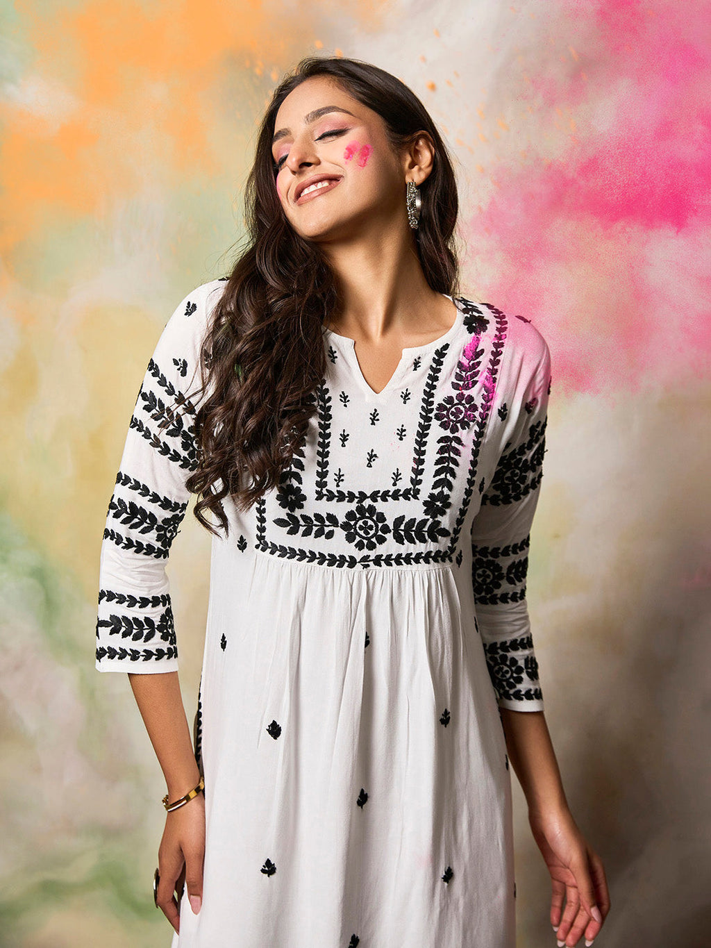 HOUSE OF KARI Notched Neck Floral Embroidered Chikankari Cotton Kurta | Grocsy