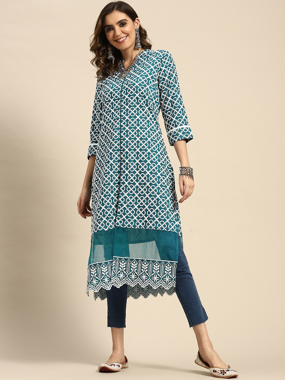 Sangria Chikankari Embroidered Kurta | Grocsy